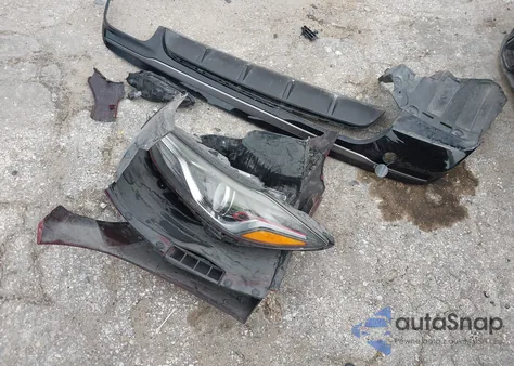 2018 Hyundai Elantra Sport z USA, uszkodzony, nr VIN KMHD04LB5JU683826